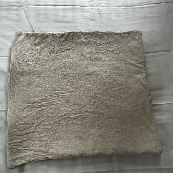 Pillow cover only, grey Sonoma brand from Kholes (only one) - Picture 7 of 8